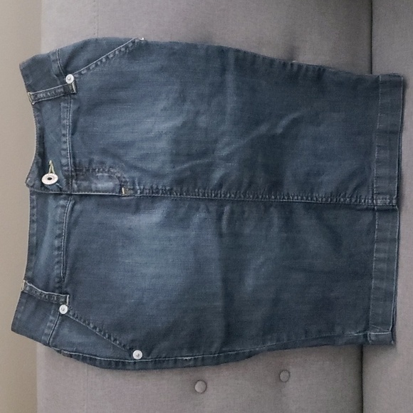 DKNY Ruched skirt women's sz 3 jean unique ruched back 5" back slit Sexy… - Picture 3 of 16